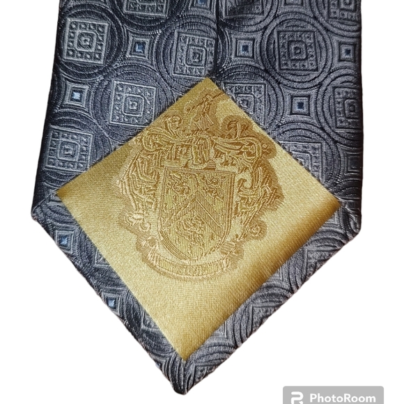 Donald J. Trump Silk Tie - Picture 3 of 4